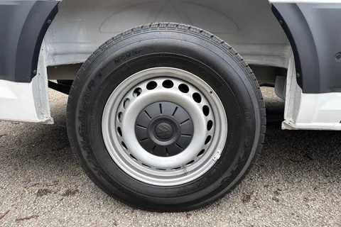 10 of 49 for Volkswagen Campervan 2.0 TDI 140PS Commerce Plus High Roof Van