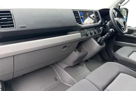 14 of 49 for Volkswagen Campervan 2.0 TDI 140PS Commerce Plus High Roof Van