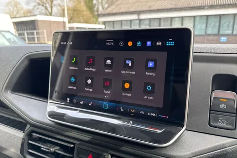 16 of 44 for Volkswagen Campervan 2.0 TDI 177PS Commerce Plus High Roof Van Auto