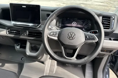 17 of 44 for Volkswagen Campervan 2.0 TDI 177PS Commerce Plus High Roof Van Auto