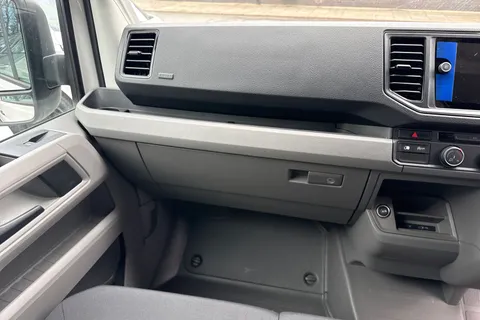 19 of 49 for Volkswagen Campervan 2.0 TDI 140PS Commerce Plus High Roof Van