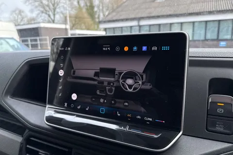 21 of 44 for Volkswagen Campervan 2.0 TDI 177PS Commerce Plus High Roof Van Auto