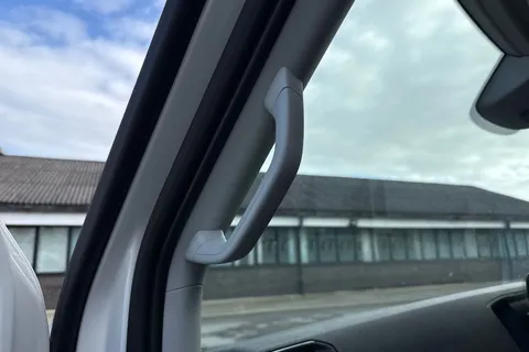 35 of 54 for Volkswagen Campervan 2.0 TDI 140PS Commerce High Roof Van