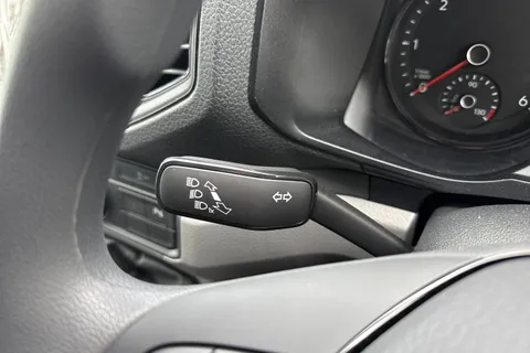 34 of 49 for Volkswagen Campervan 2.0 TDI 140PS Commerce Plus High Roof Van