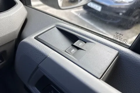 36 of 54 for Volkswagen Campervan 2.0 TDI 140PS Commerce High Roof Van