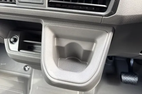 36 of 44 for Volkswagen Campervan 2.0 TDI 177PS Commerce Plus High Roof Van Auto