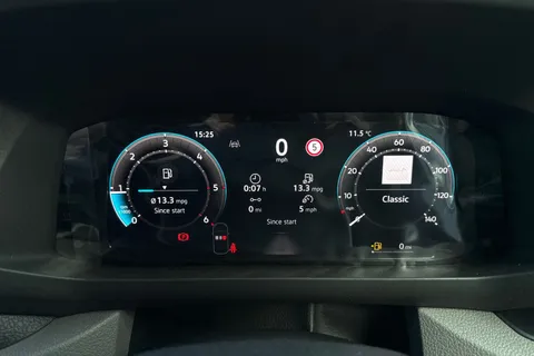 42 of 54 for Volkswagen Campervan 2.0 TDI 140PS Commerce High Roof Van