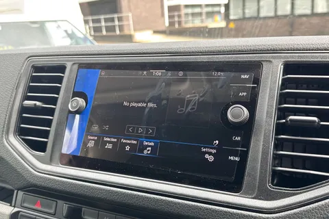 41 of 49 for Volkswagen Campervan 2.0 TDI 140PS Commerce Plus High Roof Van