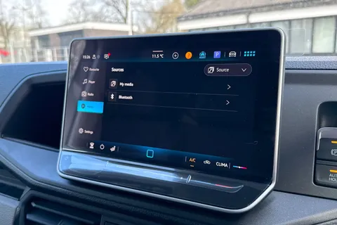 45 of 54 for Volkswagen Campervan 2.0 TDI 140PS Commerce High Roof Van