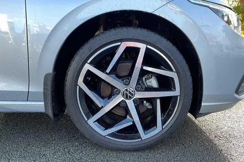 DA21WGD Volkswagen Golf MK8 Hatchback 5-Dr 1.5 TSI (130ps) Style EVO Thumbnail #6