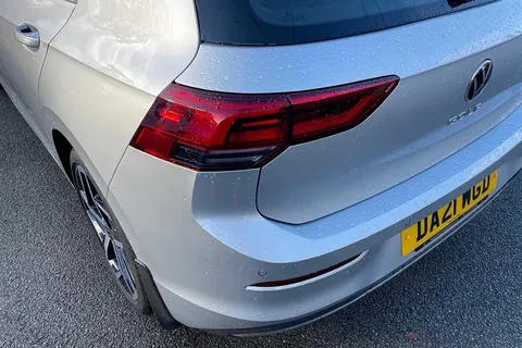 DA21WGD Volkswagen Golf MK8 Hatchback 5-Dr 1.5 TSI (130ps) Style EVO Thumbnail #16