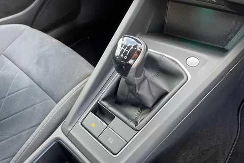 DA21WGD Volkswagen Golf MK8 Hatchback 5-Dr 1.5 TSI (130ps) Style EVO Thumbnail #20