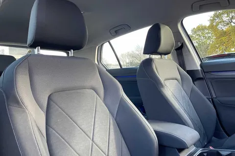 DA21WGD Volkswagen Golf MK8 Hatchback 5-Dr 1.5 TSI (130ps) Style EVO Thumbnail #21