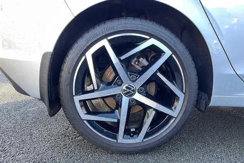 DA21WGD Volkswagen Golf MK8 Hatchback 5-Dr 1.5 TSI (130ps) Style EVO Thumbnail #22