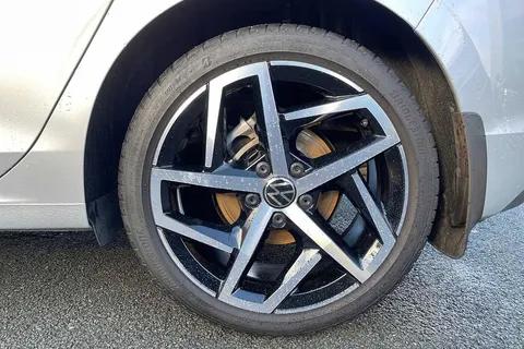 DA21WGD Volkswagen Golf MK8 Hatchback 5-Dr 1.5 TSI (130ps) Style EVO Thumbnail #24