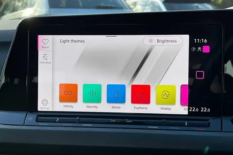 DA21WGD Volkswagen Golf MK8 Hatchback 5-Dr 1.5 TSI (130ps) Style EVO Thumbnail #37