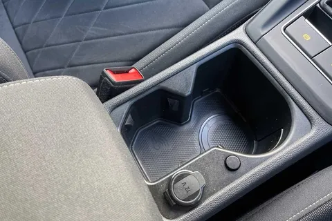 DA21WGD Volkswagen Golf MK8 Hatchback 5-Dr 1.5 TSI (130ps) Style EVO Thumbnail #44