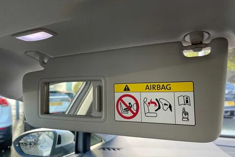 DA21WGD Volkswagen Golf MK8 Hatchback 5-Dr 1.5 TSI (130ps) Style EVO Thumbnail #45