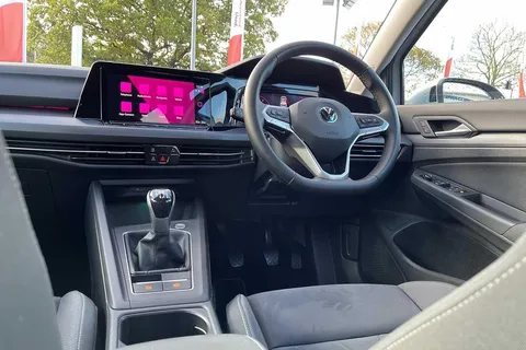 DA21WGD Volkswagen Golf MK8 Hatchback 5-Dr 1.5 TSI (130ps) Style EVO Thumbnail #52