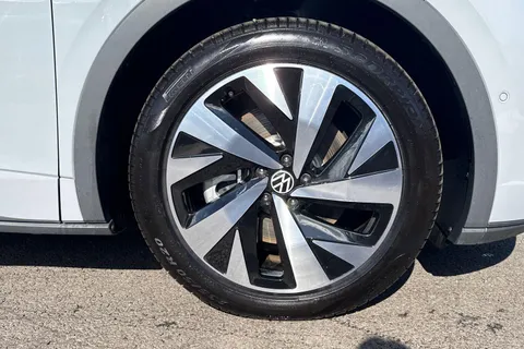 7 of 50 for VOLKSWAGEN ID.5 128kW Max Pro 77kWh 5dr Auto