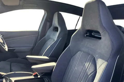 11 of 50 for VOLKSWAGEN ID.5 128kW Max Pro 77kWh 5dr Auto