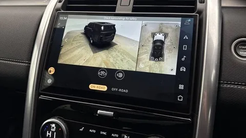 13 of 20 for Land Rover Discovery 3.0 D350 Dynamic HSE 5dr