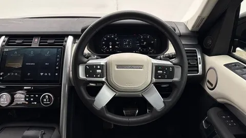 KK24GYV Land Rover Discovery 3.0 D350 Dynamic HSE 5dr Thumbnail #16