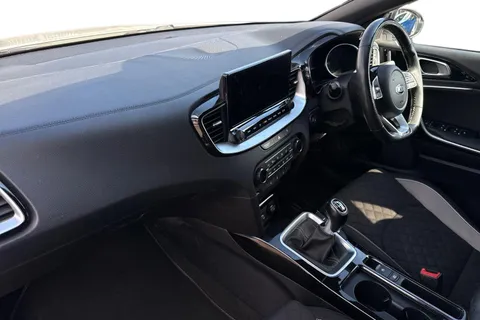 DY20UHA Kia Proceed 1.4 T-GDi GT-Line Shooting Brake Euro 6 (s/s) 5dr Thumbnail #10