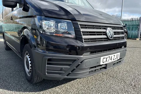 CX74ZJU Volkswagen Crafter 2.0 TDI CR35 Commerce Plus FWD MWB High Roof Euro 6 (s/s) 5dr Thumbnail #10