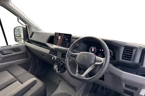 CX74ZDZ Volkswagen Crafter 2.0 TDI CR35 Commerce FWD MWB High Roof Euro 6 (s/s) 5dr Thumbnail #14