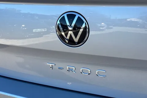 25 of 49 for Volkswagen T-Roc 2.0 TDI 150 EVO R-Line 5dr DSG **REVERSING CAMERA**