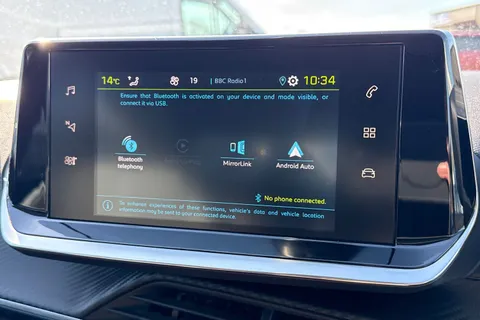 NV71KUG PEUGEOT e-208 50kWh Allure Premium Auto 5dr Thumbnail #18