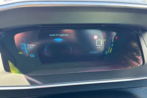 NV71KUG PEUGEOT e-208 50kWh Allure Premium Auto 5dr Thumbnail #41