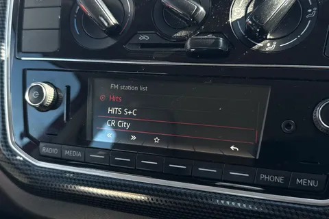 MC19OVR Volkswagen Up! 1.0 Move up! Euro 6 (s/s) 5dr Thumbnail #26