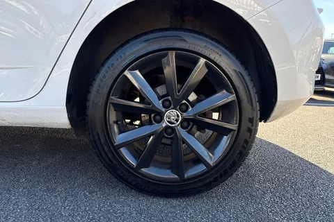 DE67DHX Škoda Fabia 1.0 TSI Colour Edition Euro 6 (s/s) 5dr Thumbnail #21