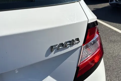 DE67DHX Škoda Fabia 1.0 TSI Colour Edition Euro 6 (s/s) 5dr Thumbnail #25