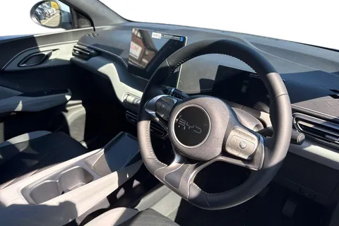 DS75YWD BYD Dolphin Surf 30kWh Active Auto 5dr Thumbnail #7