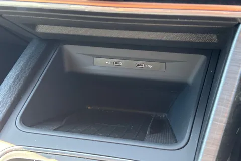 DG73EPF CUPRA Formentor 1.5 TSI V2 DSG Euro 6 (s/s) 5dr Thumbnail #30