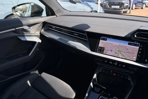 KU75ZSW Audi A3 S line TFSI  150 PS S tronic Thumbnail #21