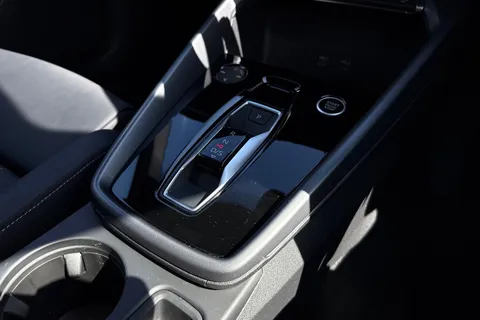 KU75ZSW Audi A3 S line TFSI  150 PS S tronic Thumbnail #24