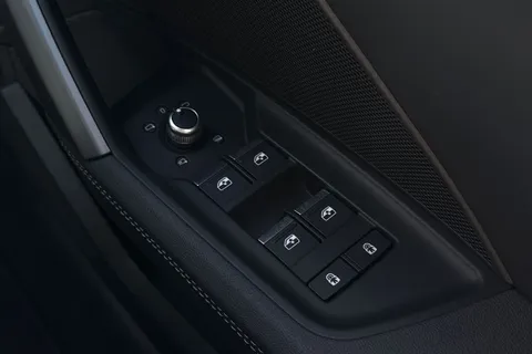 KU75ZSW Audi A3 S line TFSI  150 PS S tronic Thumbnail #36