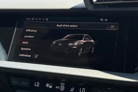 KU75ZSW Audi A3 S line TFSI  150 PS S tronic Thumbnail #39