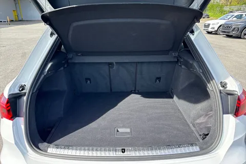 DG19YWB Audi Q3 S line 40 TFSI quattro 190 PS S tronic Thumbnail #7