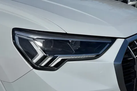 DG19YWB Audi Q3 S line 40 TFSI quattro 190 PS S tronic Thumbnail #9