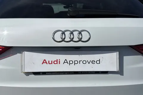 DG19YWB Audi Q3 S line 40 TFSI quattro 190 PS S tronic Thumbnail #35