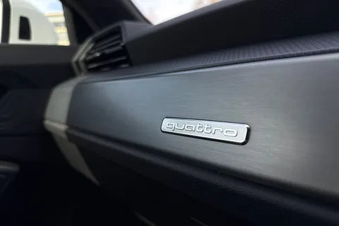 DG19YWB Audi Q3 S line 40 TFSI quattro 190 PS S tronic Thumbnail #47