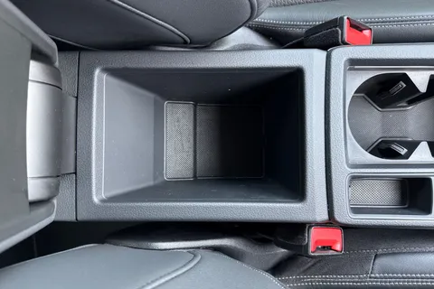 DG19YWB Audi Q3 S line 40 TFSI quattro 190 PS S tronic Thumbnail #51