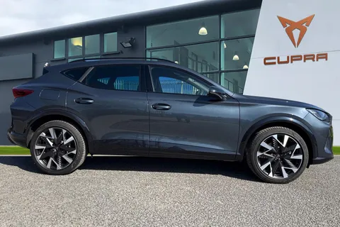 DH25HWB CUPRA Formentor 1.5 eHybrid 25.8kWh V2 DSG Euro 6 (s/s) 5dr Thumbnail #3