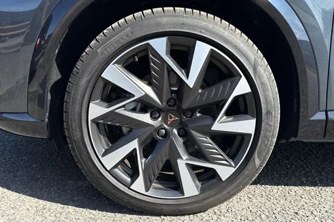 DH25HWB CUPRA Formentor 1.5 eHybrid 25.8kWh V2 DSG Euro 6 (s/s) 5dr Thumbnail #10