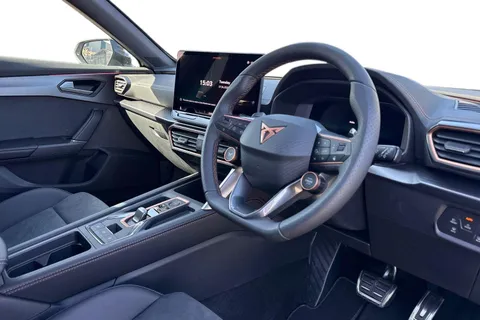 DH25HWB CUPRA Formentor 1.5 eHybrid 25.8kWh V2 DSG Euro 6 (s/s) 5dr Thumbnail #13